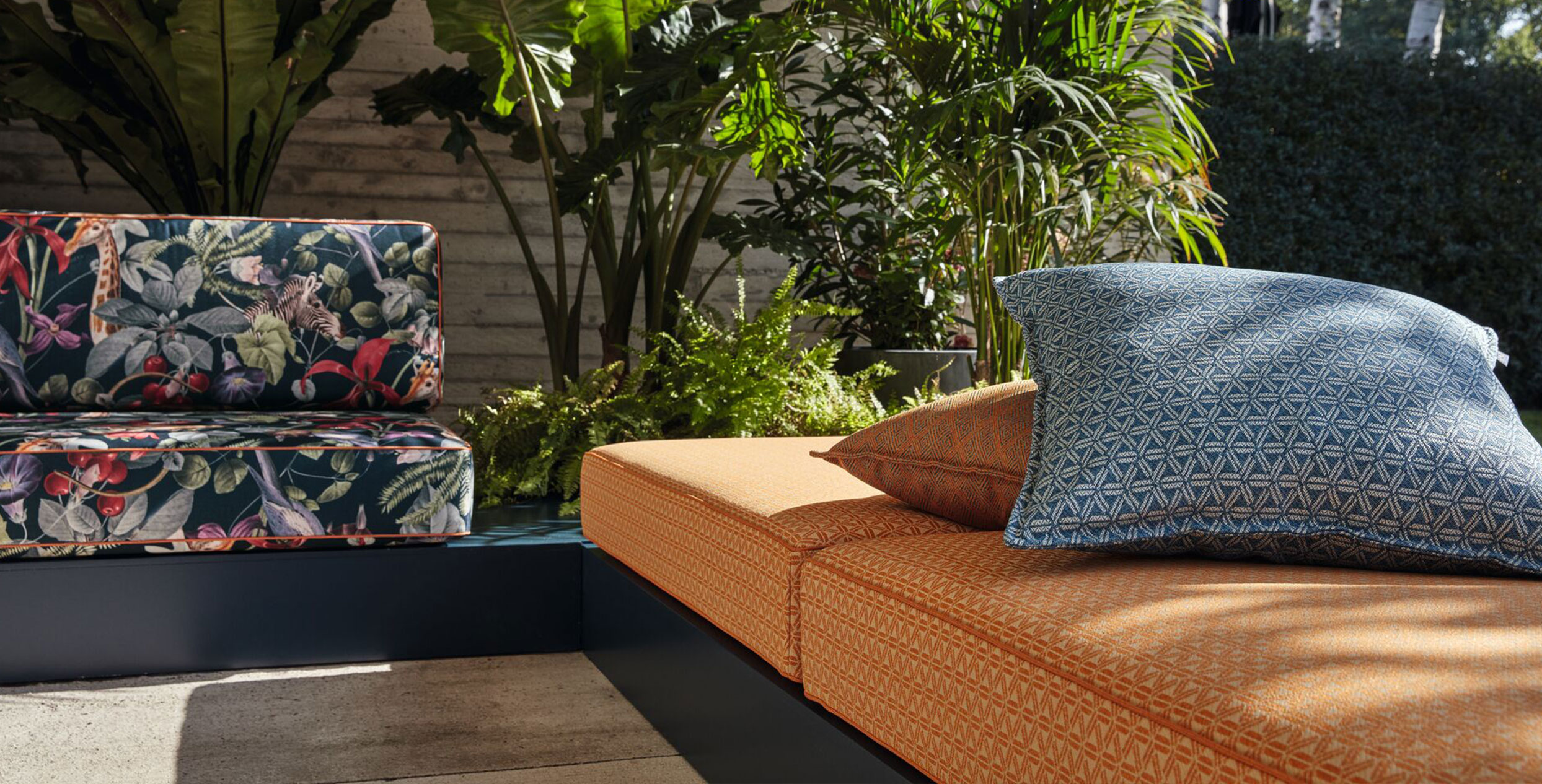 OUTDOOR MATERIJALI