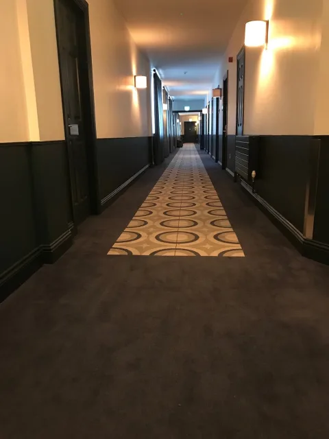 hotelski tepisi itisoni 31